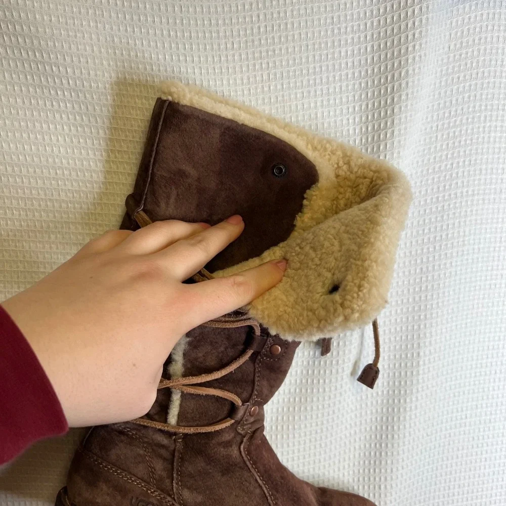 UGG Australia Sunburst Tall Chocolate Brown Suede Shearling Lace Up Boots Womens